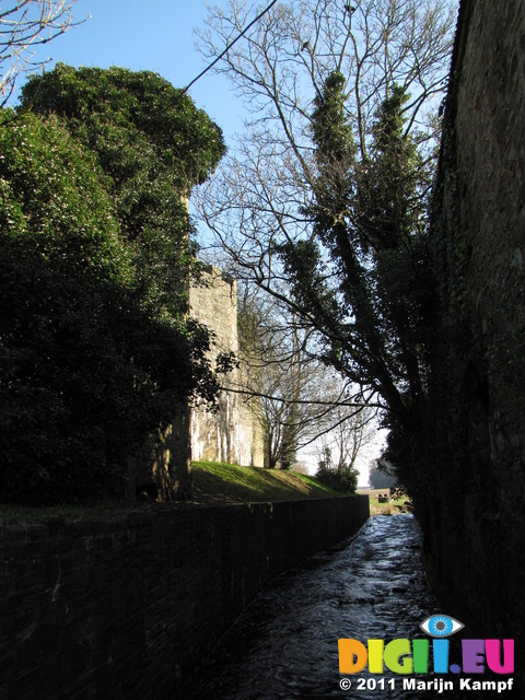 SX17731 River Coran at Laughane Castle